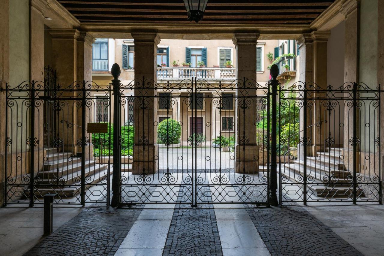 Antica Residenza Adua Apartment Verona Exterior photo